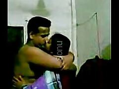 Indian beamy gut kissing
