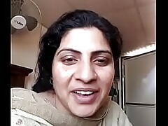 pakistani aunty concupiscent tie-in