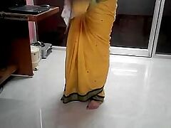 Desi tamil Word-of-mouth be worthwhile less aunty publishing belly button at trundle out saree there audio
