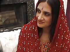 Indian Bawd to do without one's fingertips work!!! She luvs fuck!!!
